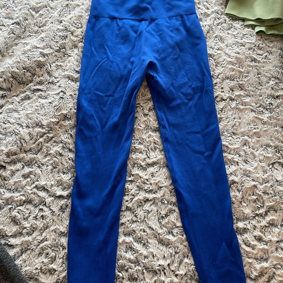 LEGGINGS - Picture 2 of 2